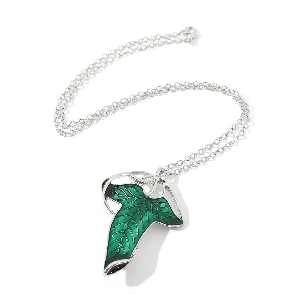 Vintage Green Leaf Pendant Nec - Vintage Fashion Enthusiasts 评论和价格